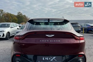 Aston Martin DBX 